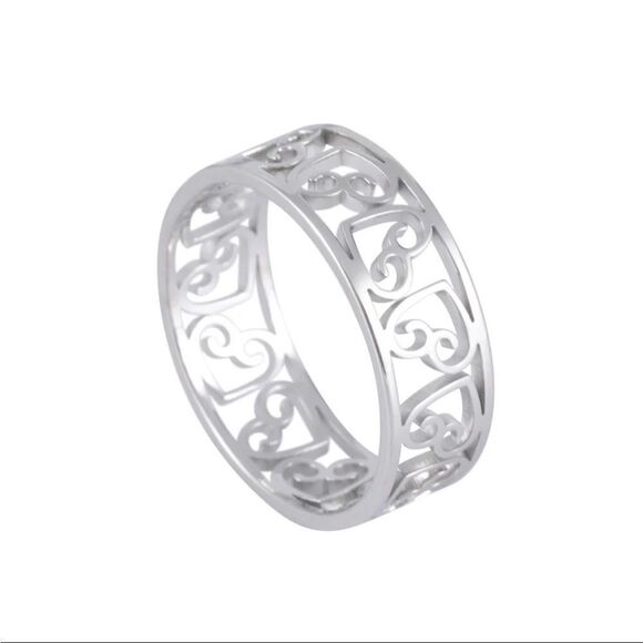 Heart Ring All Around Band Engraved Stainless Steel Silver NEW IN GIFT BOX - Picture 2 of 4